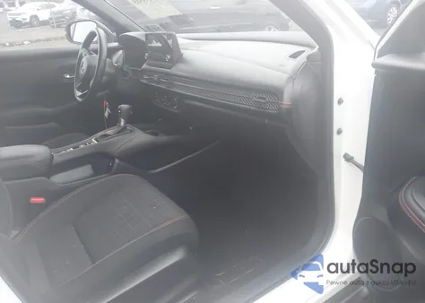 2025 Honda Hr-V Awd Sport z USA, uszkodzony, nr VIN 3CZRZ2H55SM735902